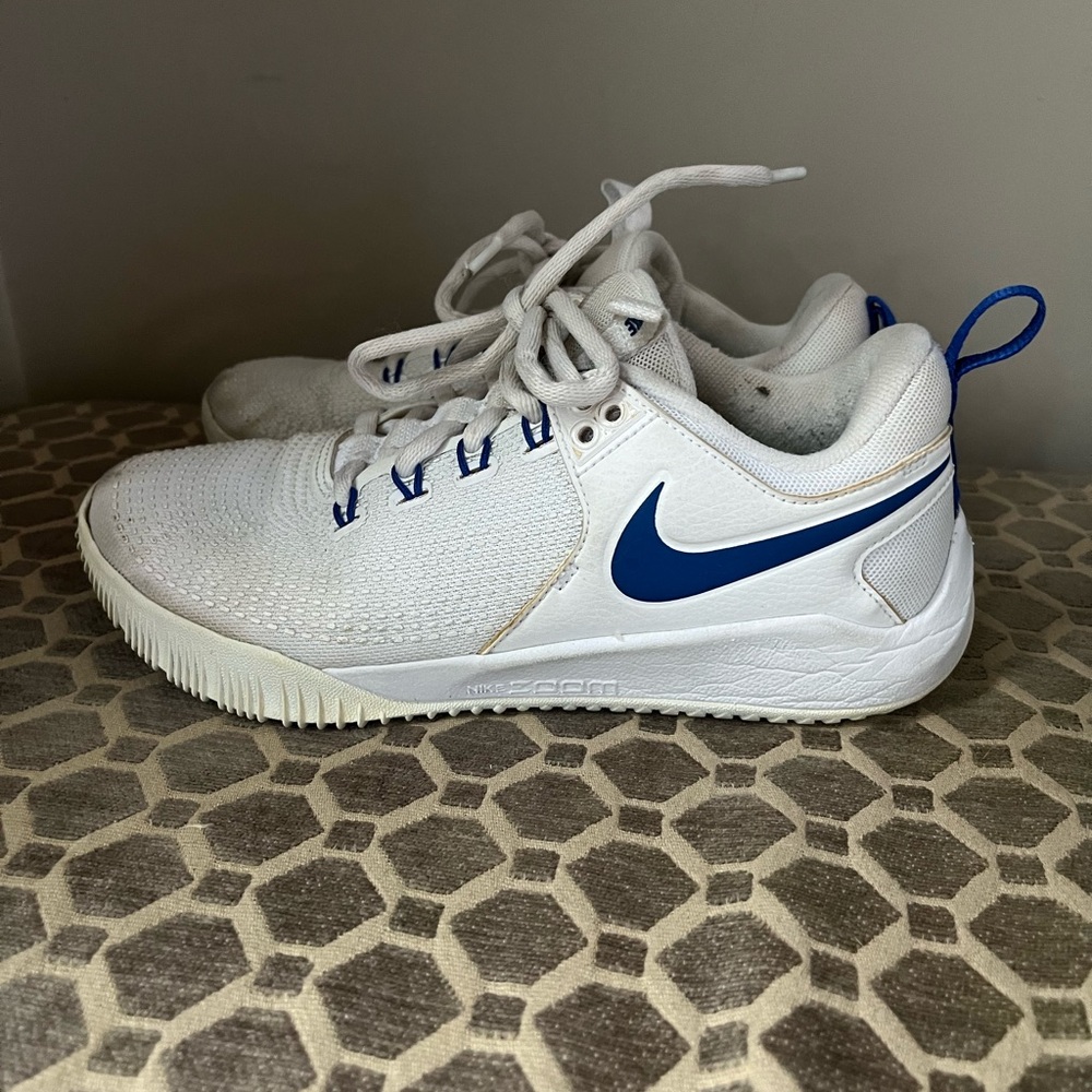 NIKE ZOOM HYPERSPACE 2 VOLLEYBALL SNEAKERS
